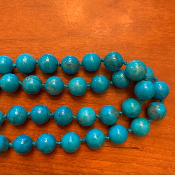 8mm Turquoise Bead Necklace 28” Long, EUC, Knotted between Beads, Well Matched - Picture 6 of 6